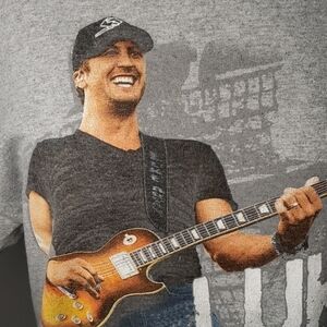 🎸Luke Bryan Shirt Medium Gray Gildan Tour Shir🎸